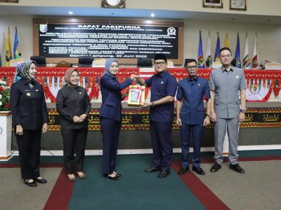 Pemprov Lampung Sampaikan Tiga Raperda Strategis dalam Rapat Paripurna DPRD