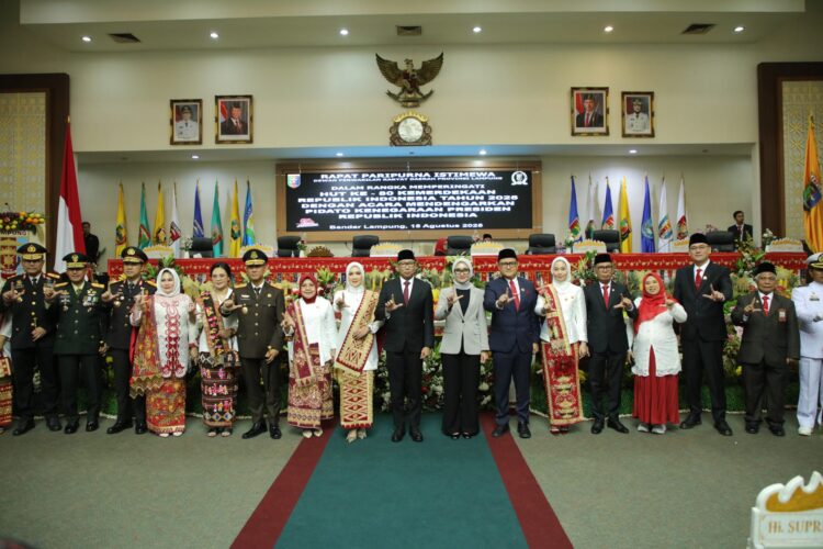 Hipakad Hadiri Rapat Paripurna DPRD Provinsi Lampung, Dengarkan Pidato Kenegaraan Presiden RI