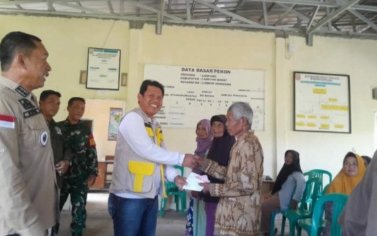 Pekon Lombok Timur Salurkan BLT-DD untuk 37 KPM