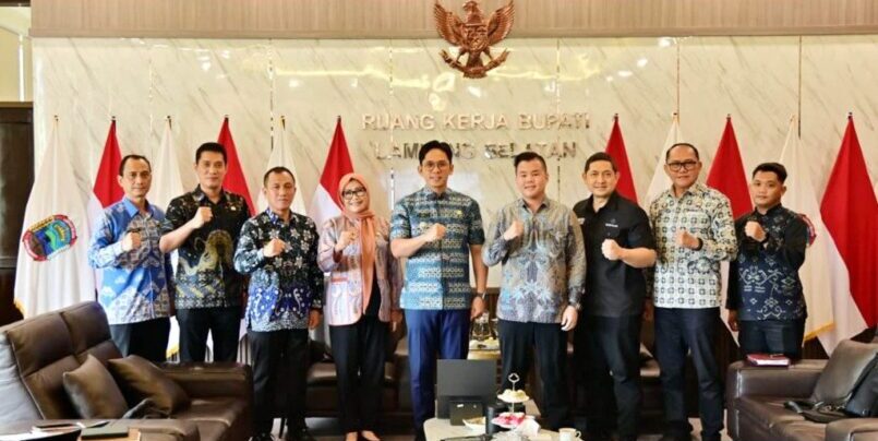 Bupati Egi Gaungkan City Branding Digital: Wisata Lampung Selatan Kini Bisa Dinikmati dari Kabin Pesawat